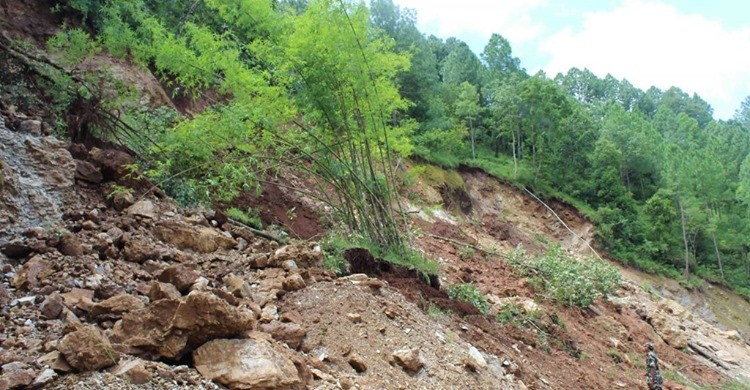 दार्चुलामा पहिरोले घर बगाउँदा दुईजना बेपत्ता