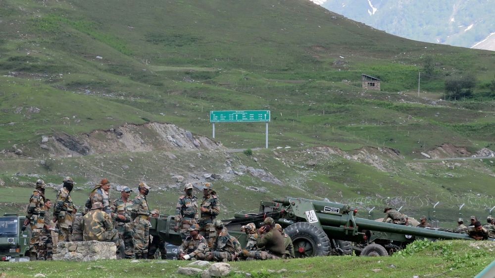 चीन र भारतका सैनिकबीच झडप, २४ सैनिक घाइते
