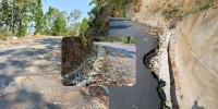 एक वर्ष नपुग्दै कालोपत्रे उप्कियो, आधा निर्माण कार्य  अधुरै