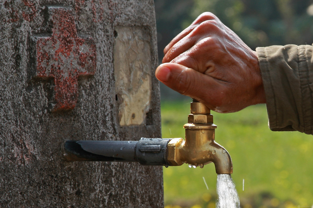 सन् २०२५ सम्म गण्डकीका सबै धरधुरीमा निजी धारा